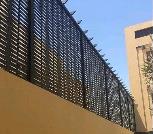 السواتر المعدنية