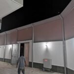 سواتر قماش فوق سور الحوش فلة لون رصاصي