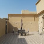 سواتر قماش بوثلين فوق سور سطح فلة لون بيج